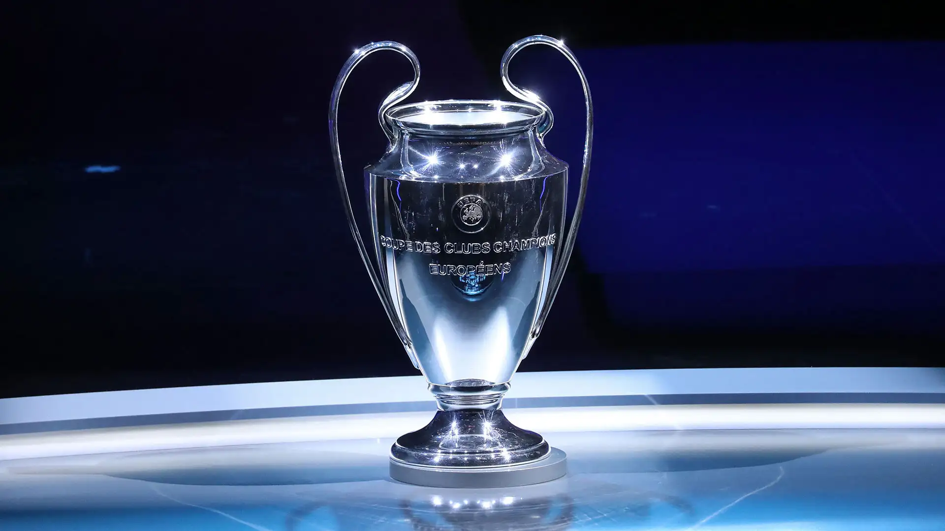 الاتحاد الأوروبي يعلن موعد قرعة دوري أبطال أوروبا لموسم 2025-2026 الاتحاد الأوروبي يعلن موعد قرعة دوري أبطال أوروبا لموسم 2025-2026