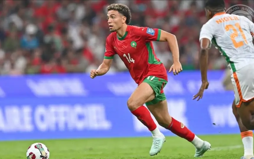 ليلة رعب بمنزل العيناوي بحضوره وأفراد أسرته.. عصابة مسلحة تقتحم منزل الدولي المغربي نائل العيناوي