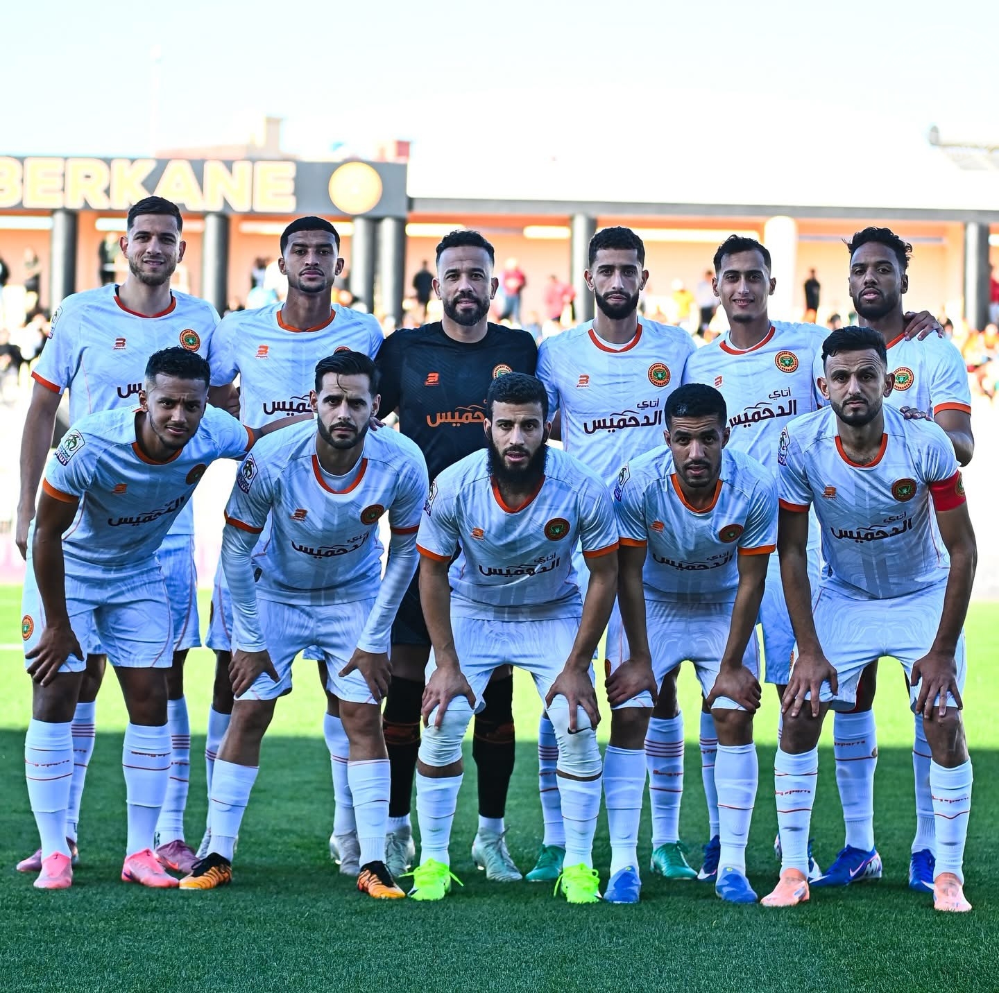 تعادل مثير بين نهضة بركان والمغرب الفاسي في مباراة مؤجلة