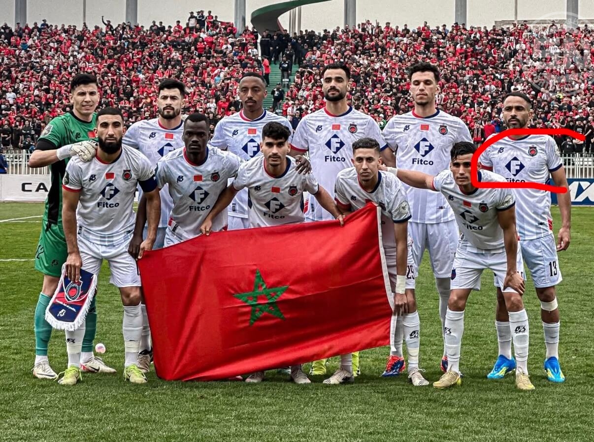 فرحاني يخلع العلم المغربي تحت تهديدات جزائرية