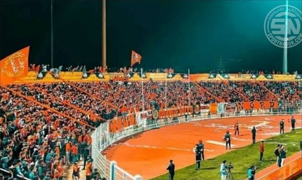 الجهوية 20 جماهير نهضة بركان تحرج المنتقدين.. التنقلات بلا شغب تكشف زيف المزايدات